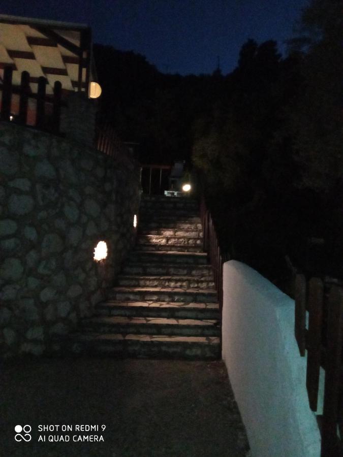 Ithaki Holidays Frínion 外观 照片